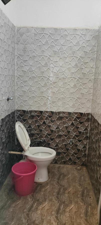 Sadabad Hotel Yoran Inn & Restaurant By Wb Inn المظهر الخارجي الصورة