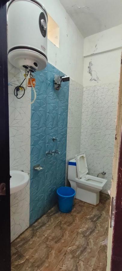 Sadabad Hotel Yoran Inn & Restaurant By Wb Inn المظهر الخارجي الصورة